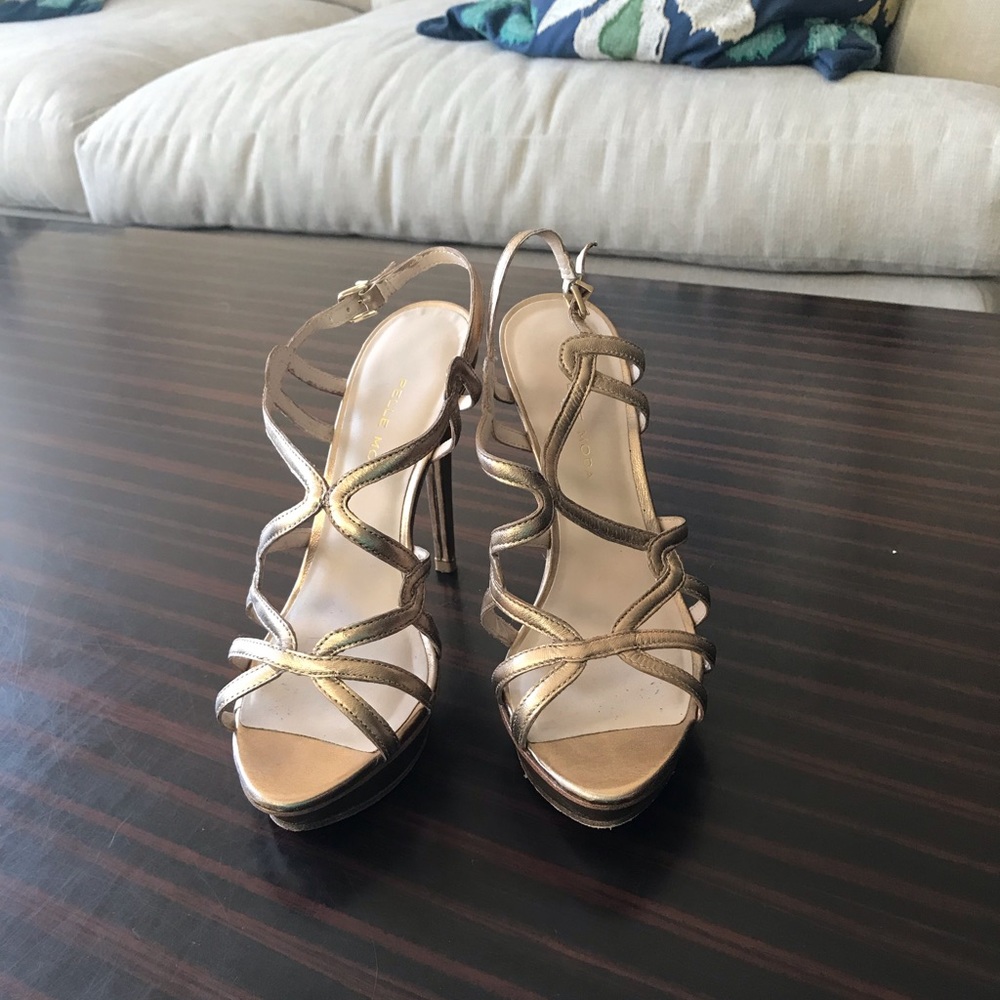 Pelle Moda Shoes - Picture 2 of 8